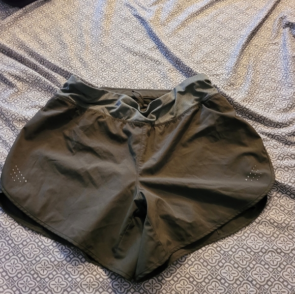 Avia Green Double Layer Shorts - Picture 1 of 5